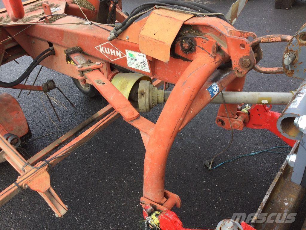 Kuhn GF8501 MH Raker og høyvendere