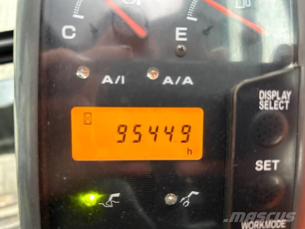 Hitachi ZX 135 US Beltegraver