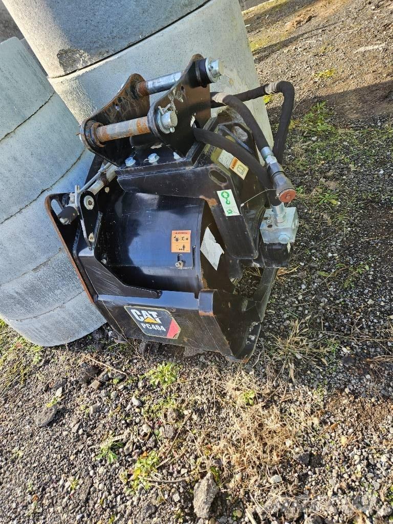 CAT PC 404 Skraper