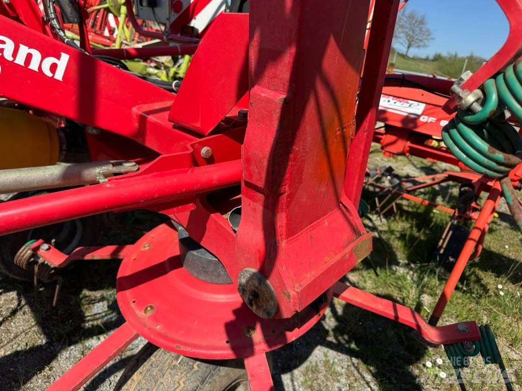 Kverneland 8090 Raker og høyvendere