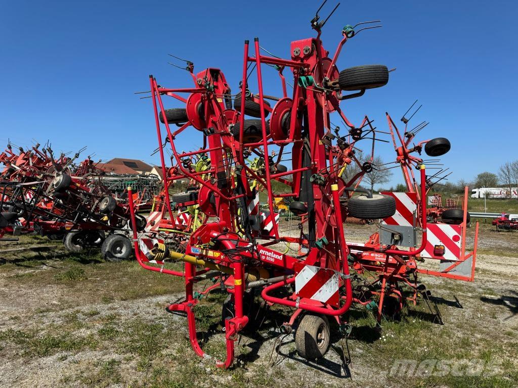 Kverneland 8090 Raker og høyvendere