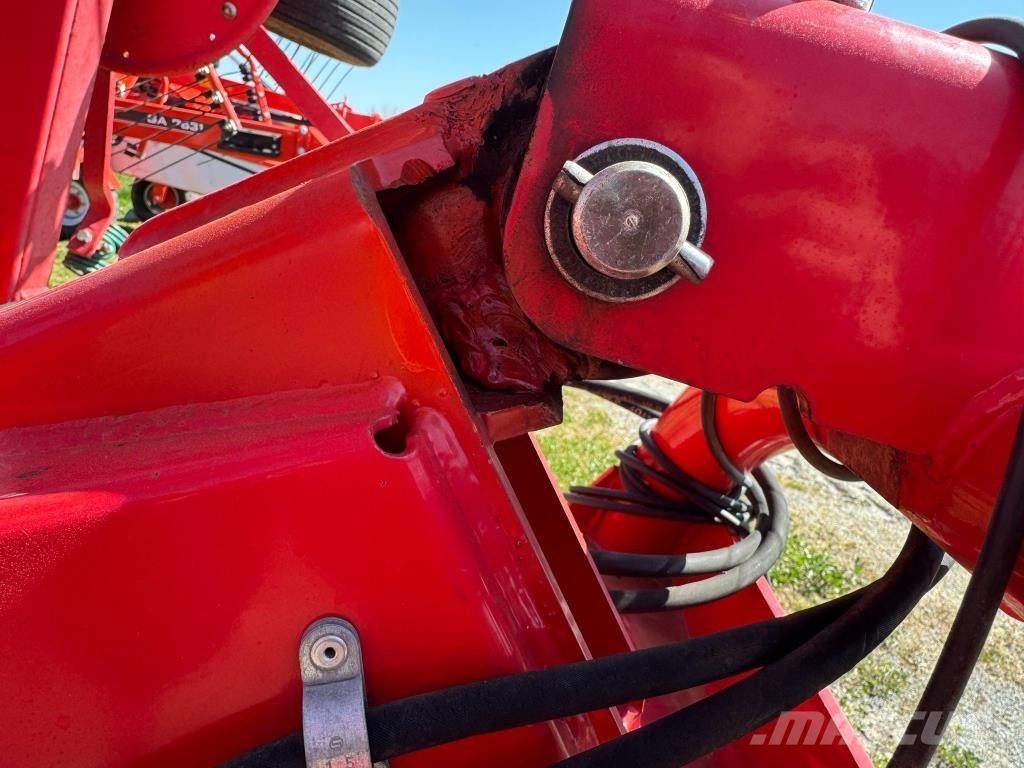 Kverneland 8090 Raker og høyvendere