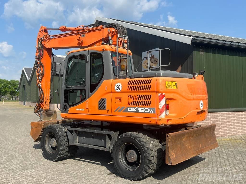 Doosan DX 160 W-3 Hjulgravere