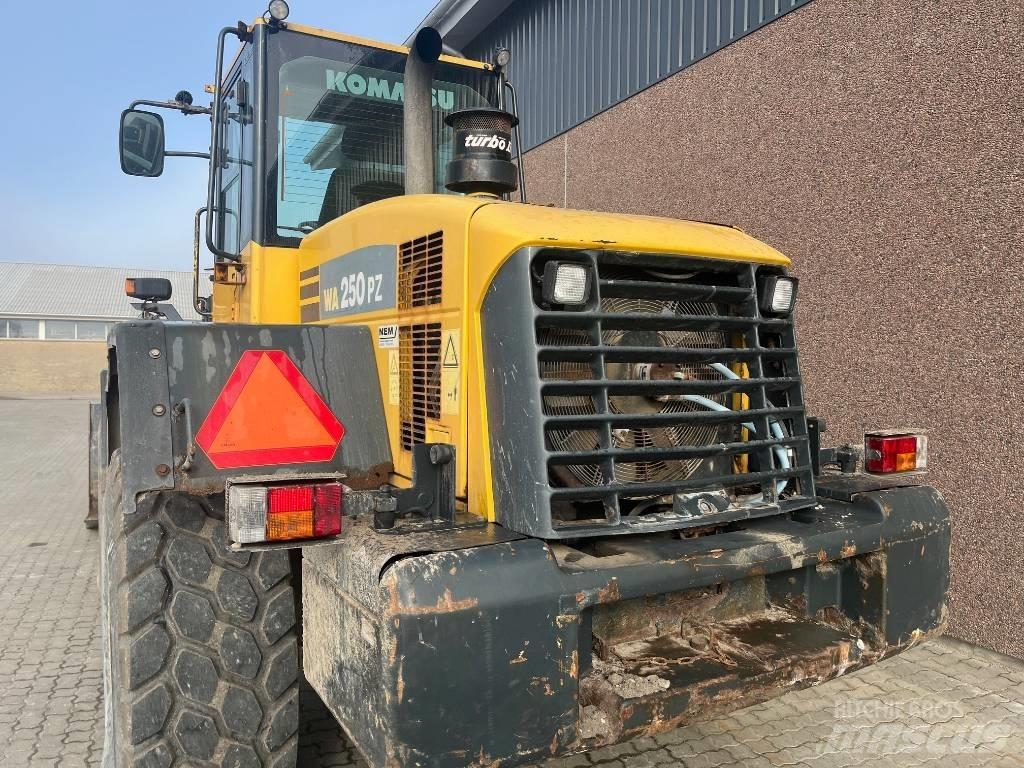 Komatsu WA 250 PZ-5 Hjullastere