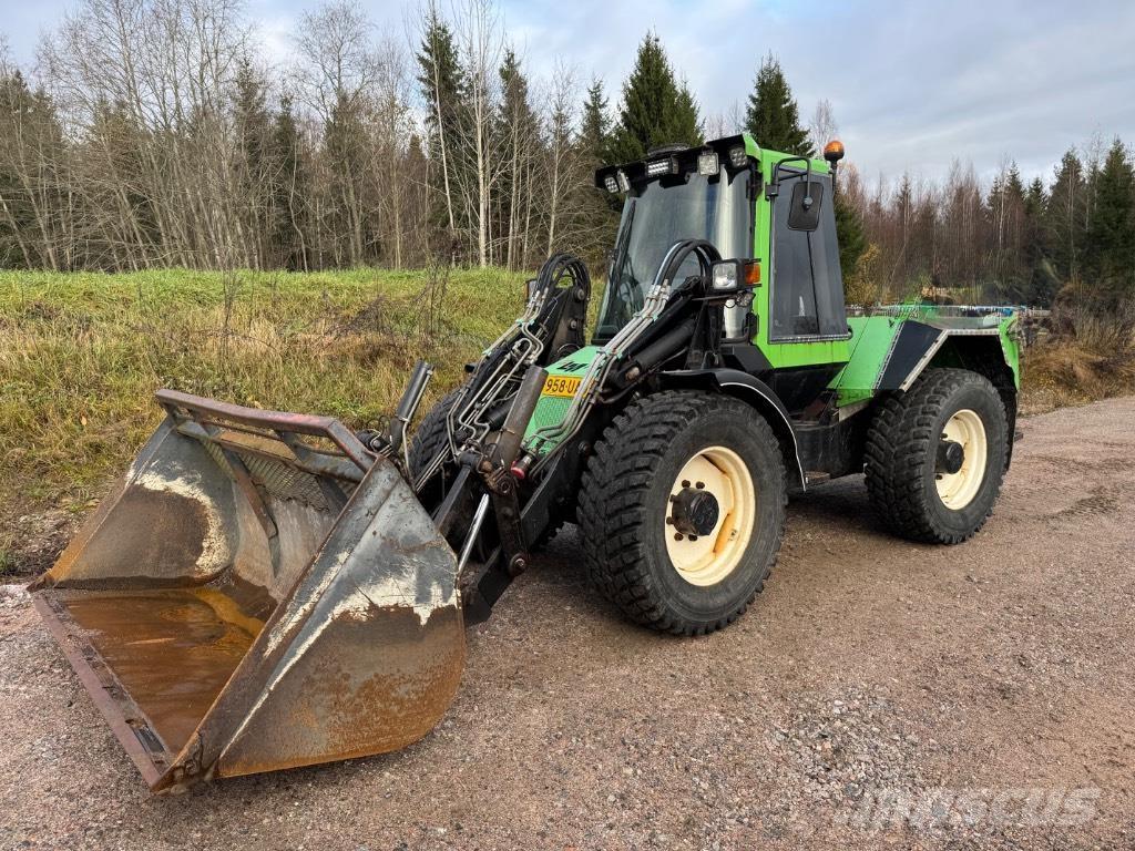 LM Trac 680 Redskapsbærere