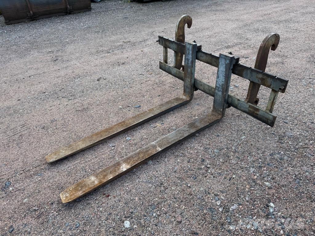 LM Trac 680 Redskapsbærere