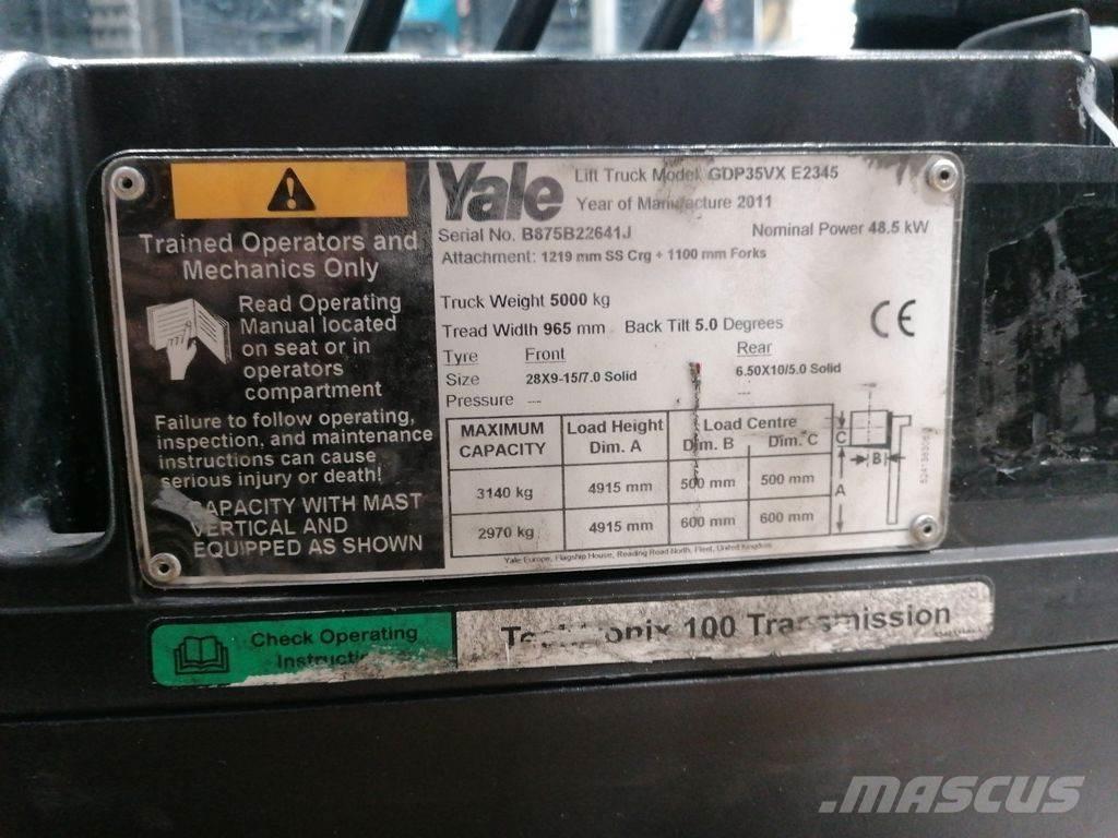Yale GDP35VX Diesel Trucker