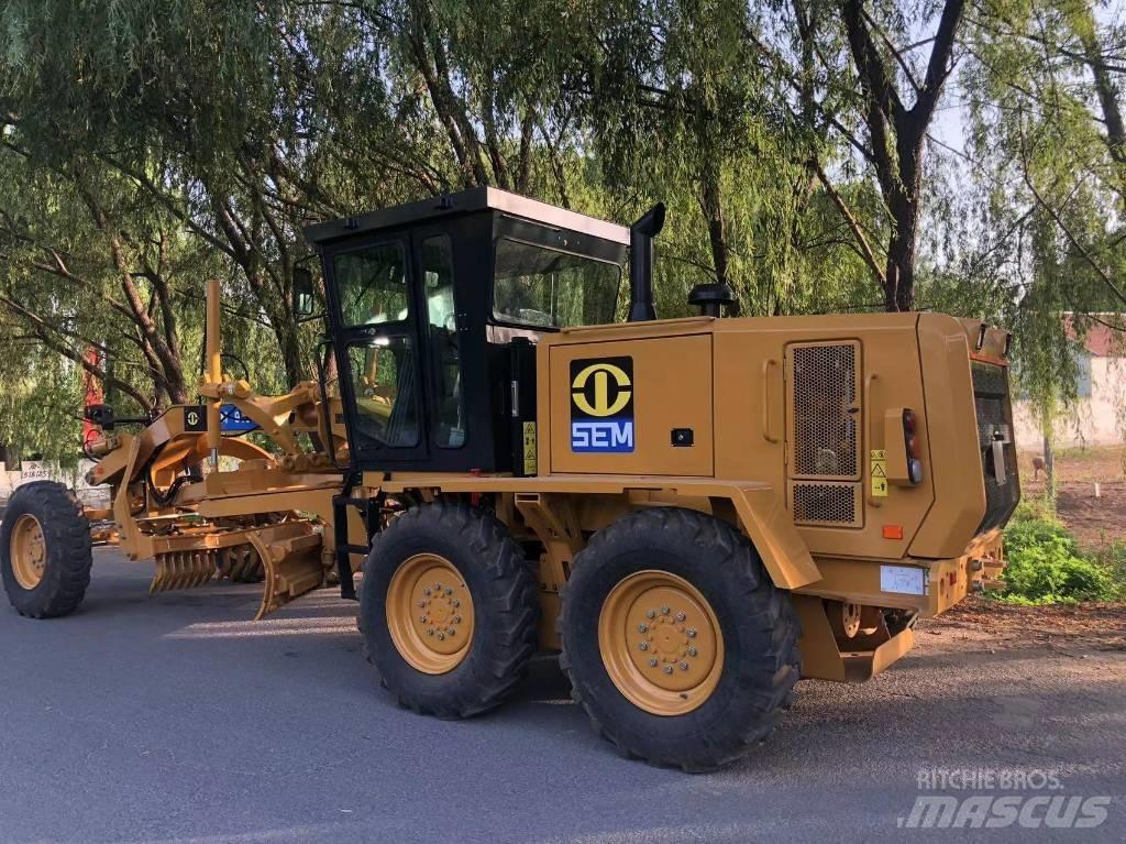 SEM 915 motor grader Veihøvler