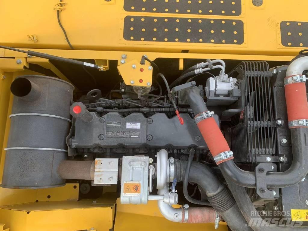 Komatsu PC 220-8 Beltegraver
