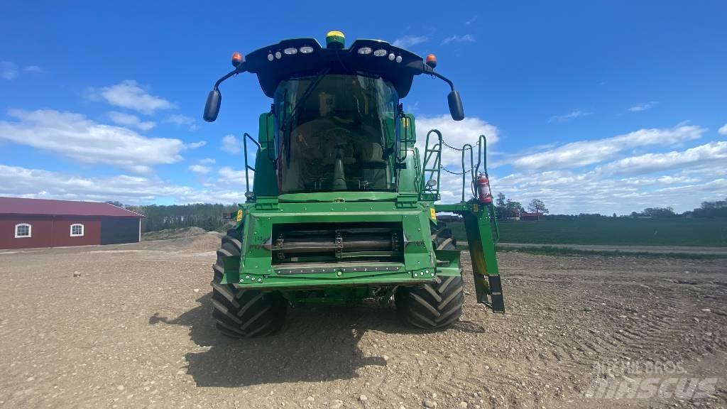 John Deere W 540i Skurtreskere