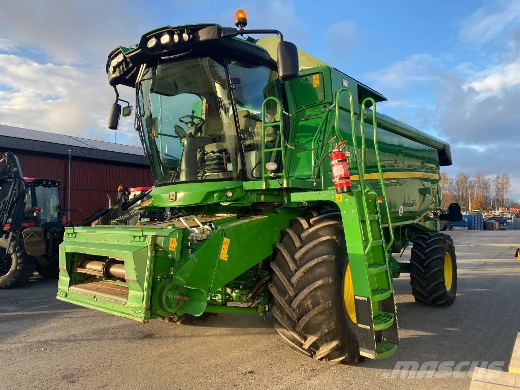 John Deere W 540i Skurtreskere