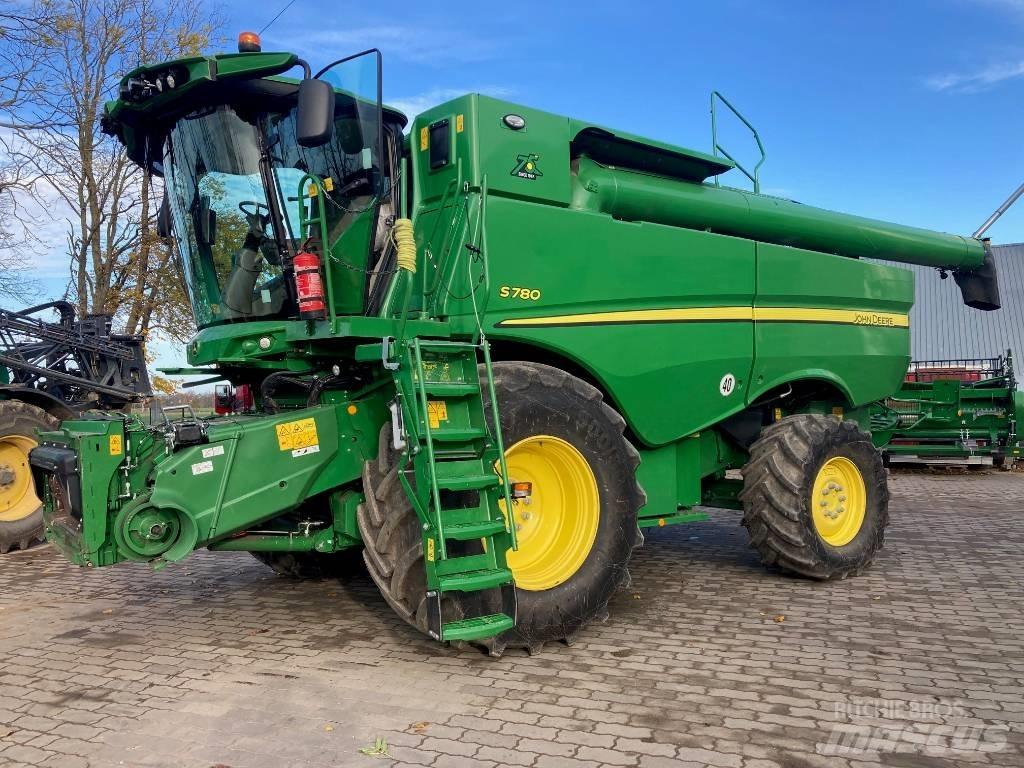 John Deere S 780 Skurtreskere