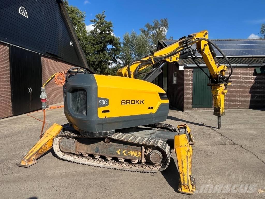 Brokk 500 Spesialtilpassede gravemaskiner