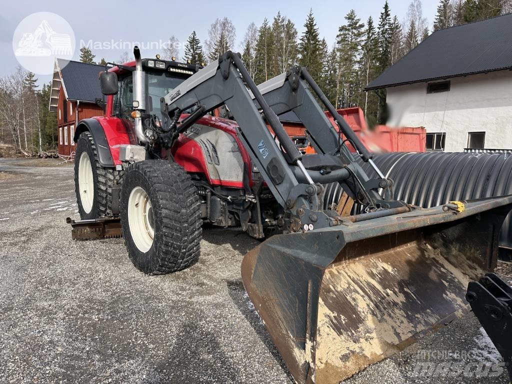 Valtra T 202 Traktorer