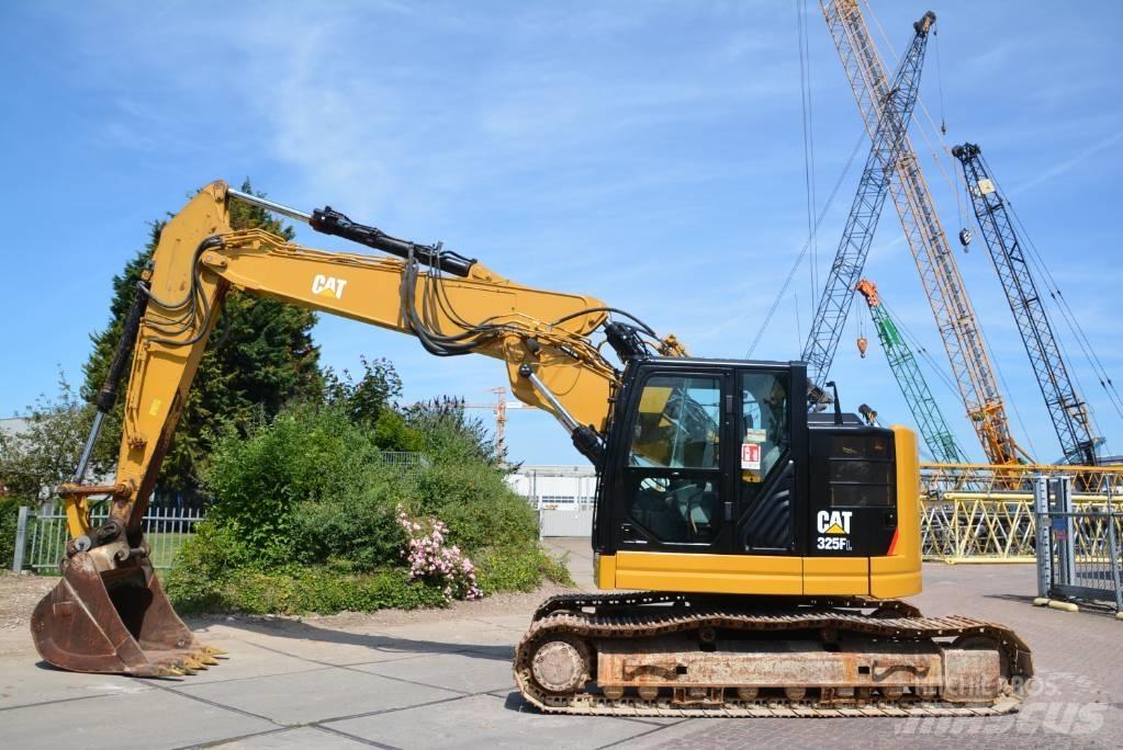 CAT 325 FL CR Beltegraver