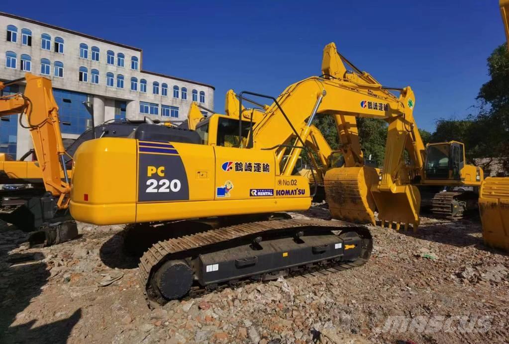 Komatsu PC 220-8 Beltegraver