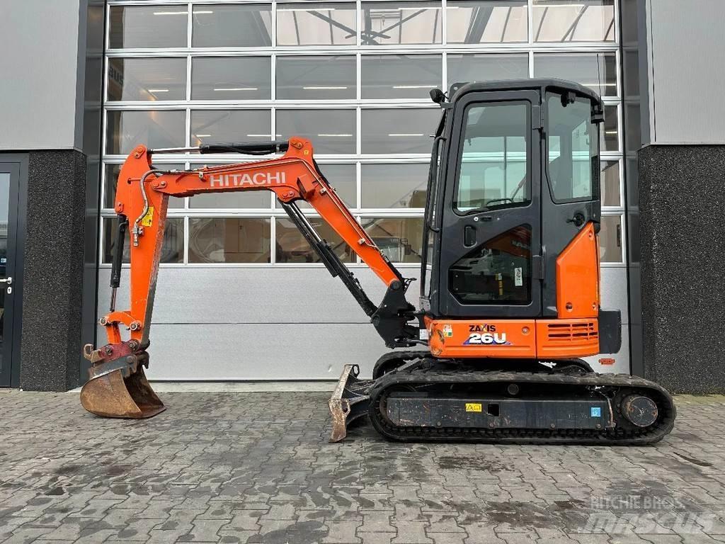Hitachi ZX26U-6 CR Minigravere <7t