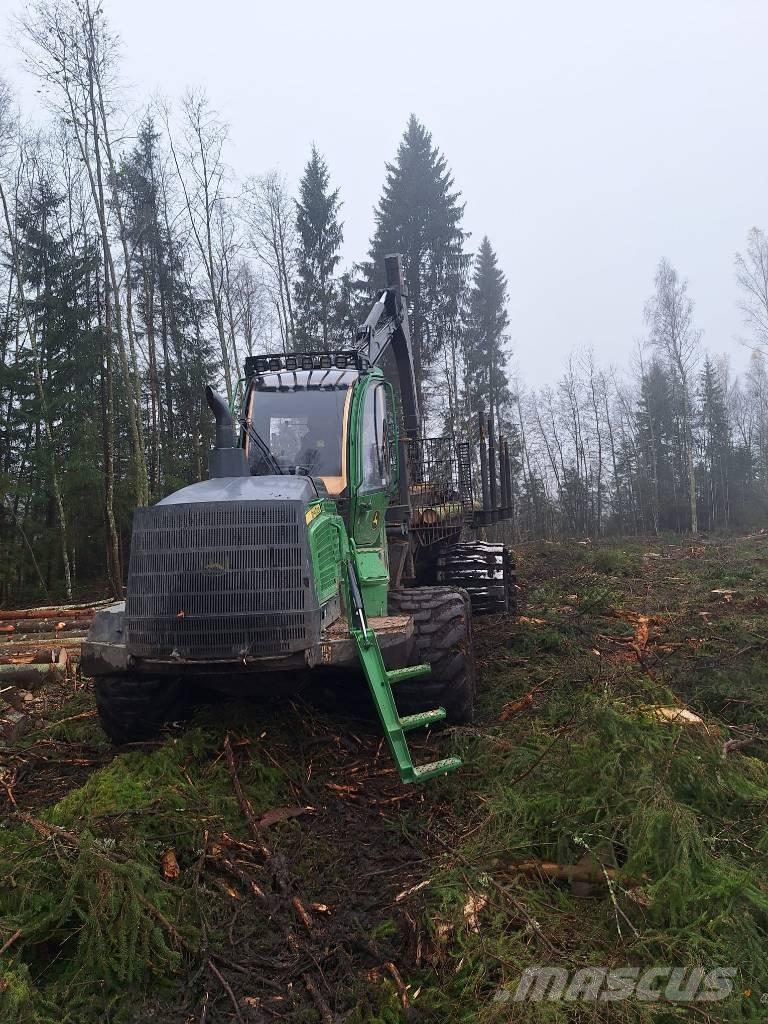 John Deere 1510G Lassbærere