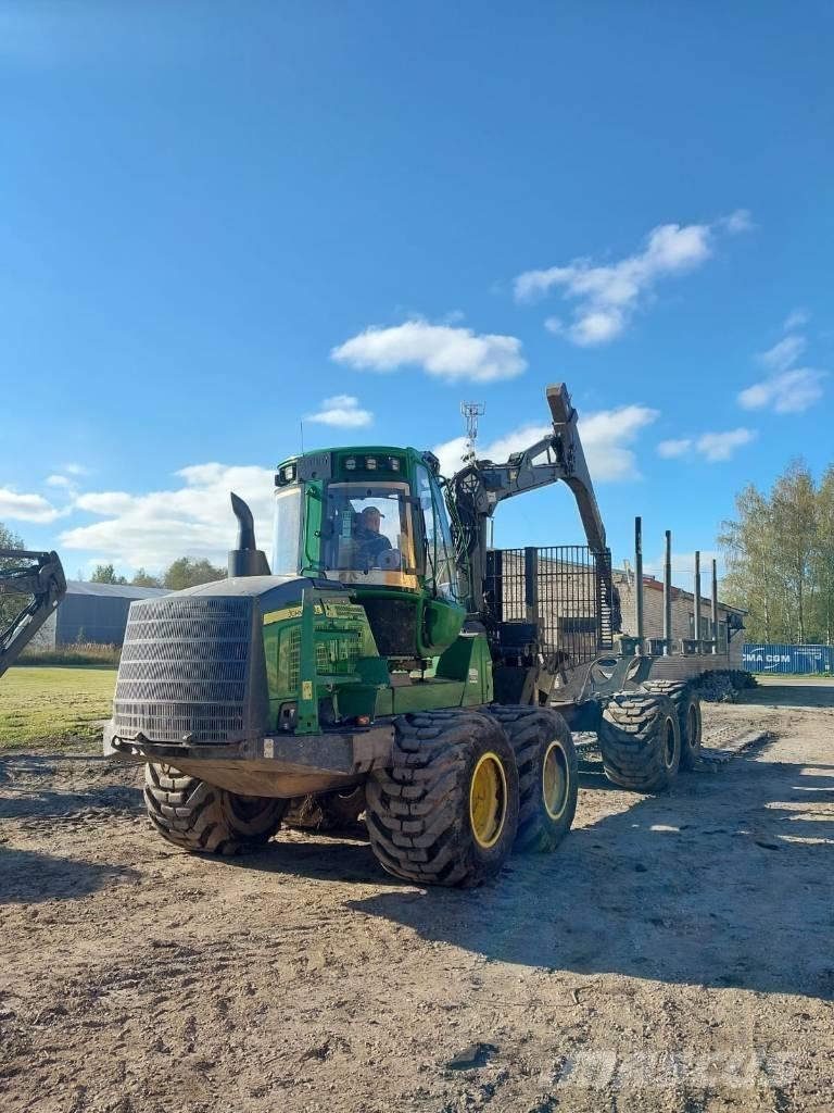 John Deere 1510G Lassbærere
