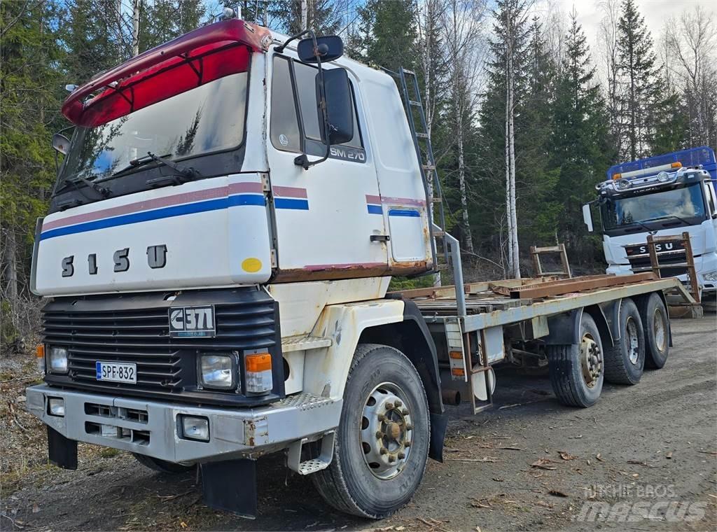 Sisu Sm 270 8X2 Spesialbiler for transport av skogsmaskiner