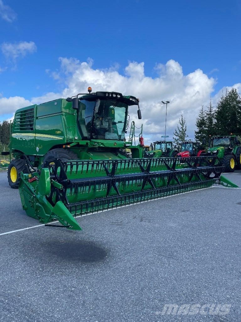 John Deere T 550 Skurtreskere