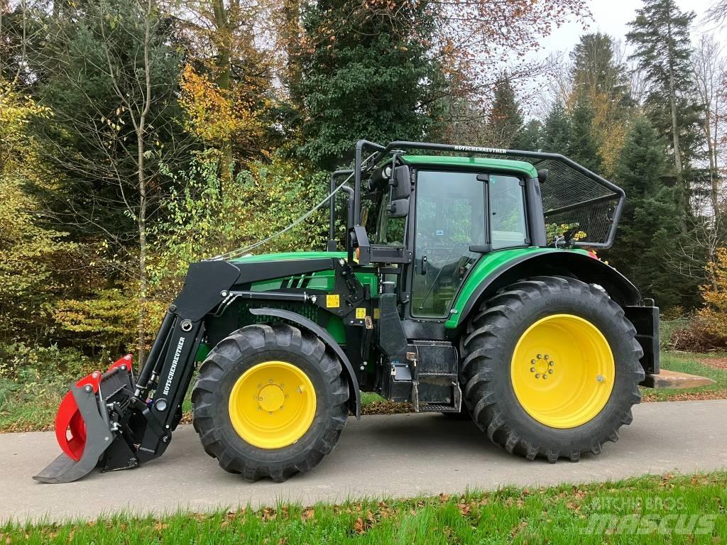 John Deere 6130M Traktor med skogsutstyr