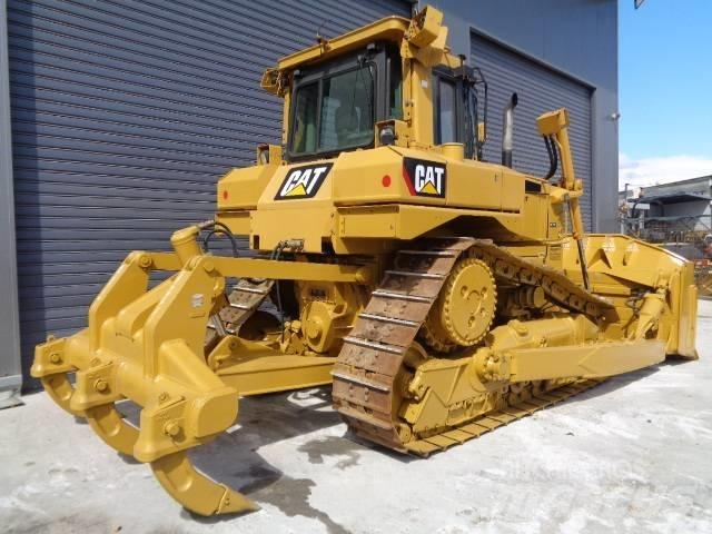 CAT D 6 T XL Bulldosere