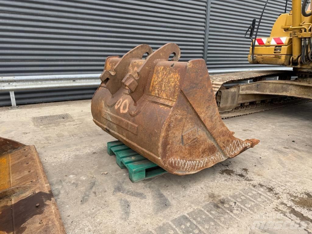 CAT 320 DL Beltegraver
