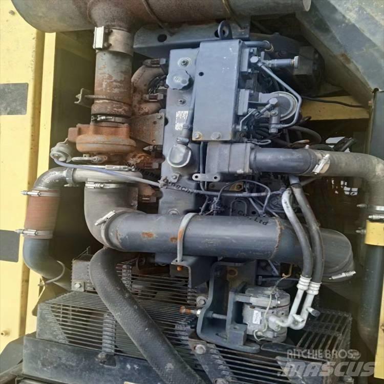 Komatsu 300 Beltegraver
