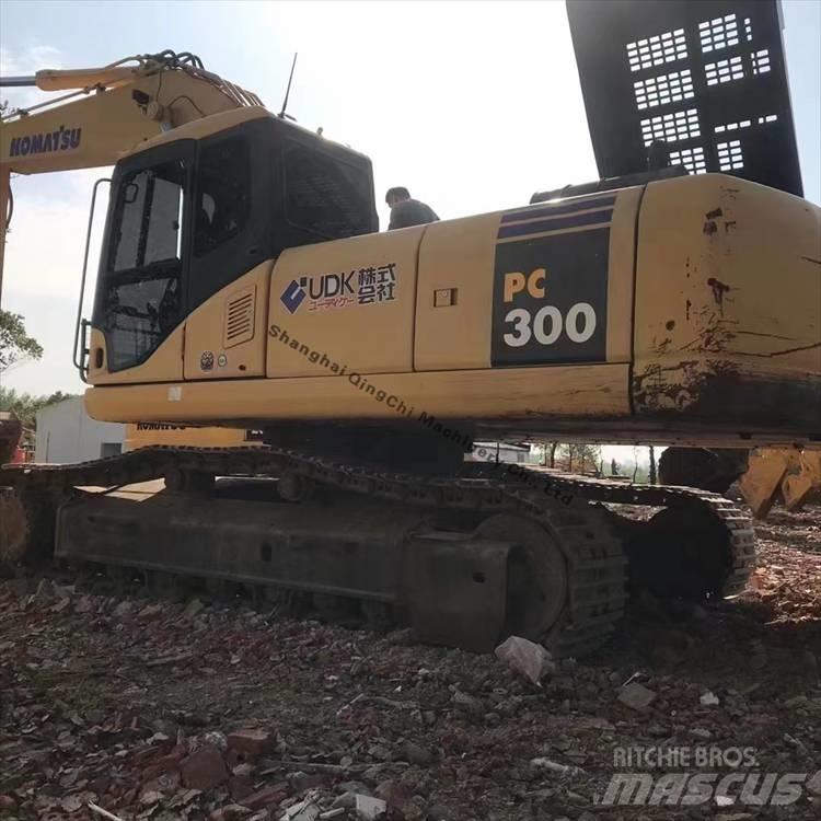 Komatsu 300 Beltegraver