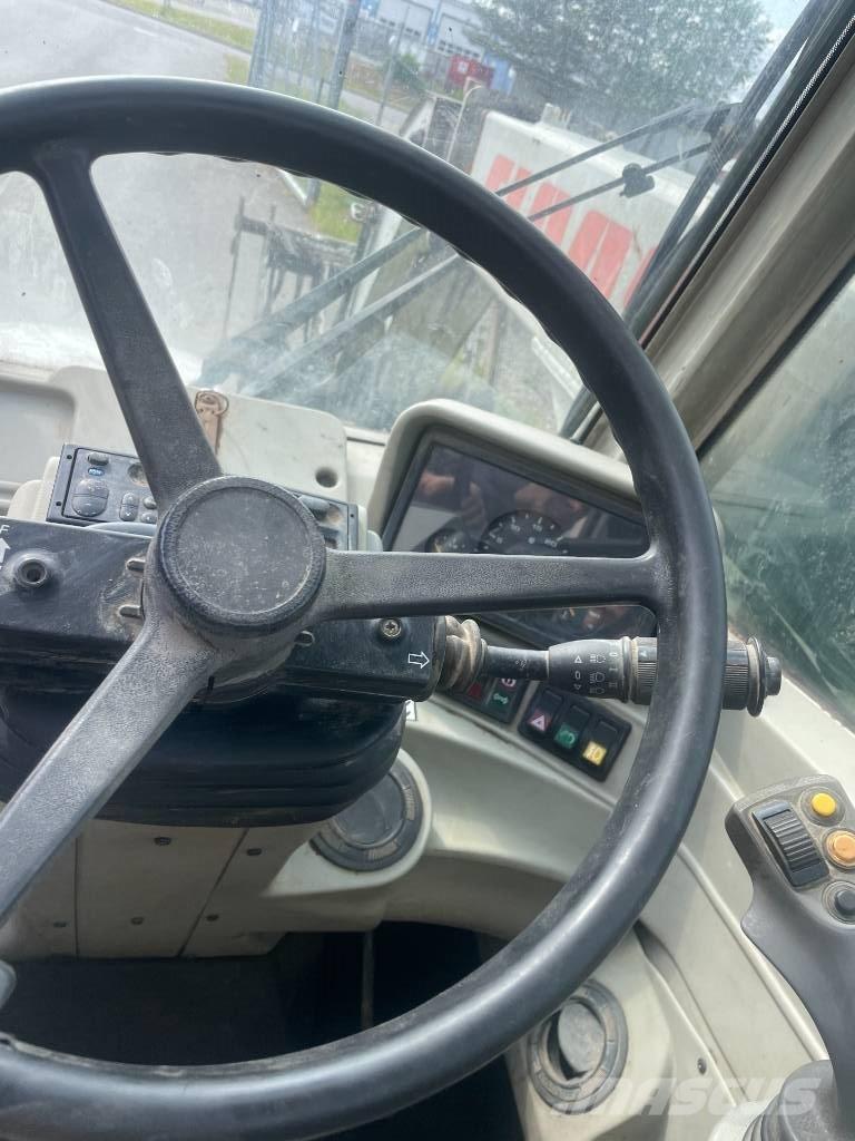 CLAAS Ranger 975 Teleskoplastere