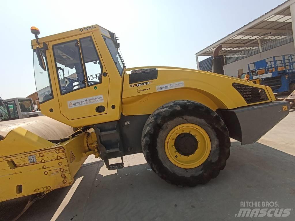 Bomag BW 219 D H-4 Hjullaster til komprimering