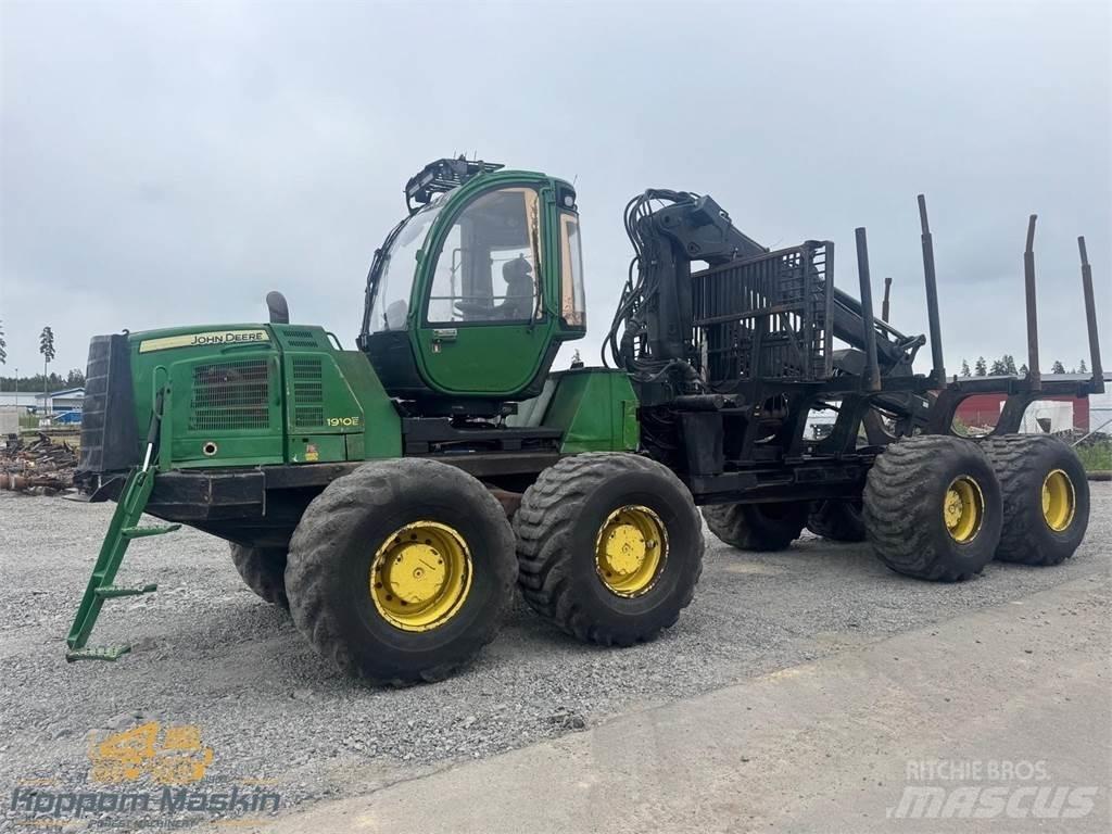 John Deere 1910E Lassbærere