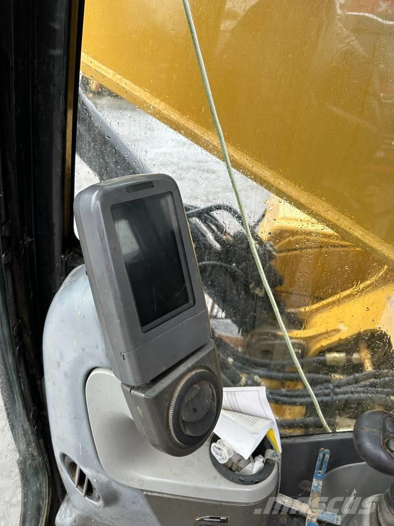 CAT 325DL Beltegraver