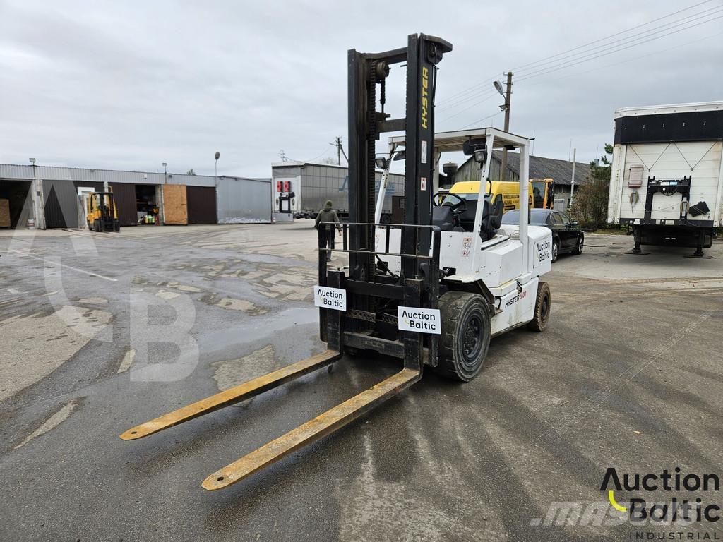 Hyster H5.00DX Diesel Trucker