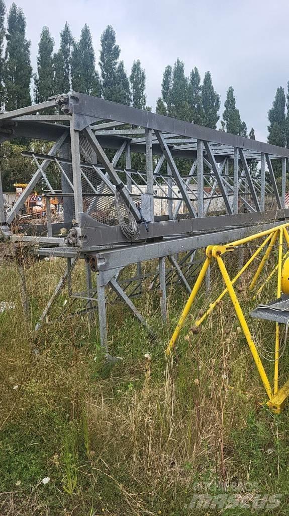 FM GRU 1350 TLX Bygge- og tårnkraner