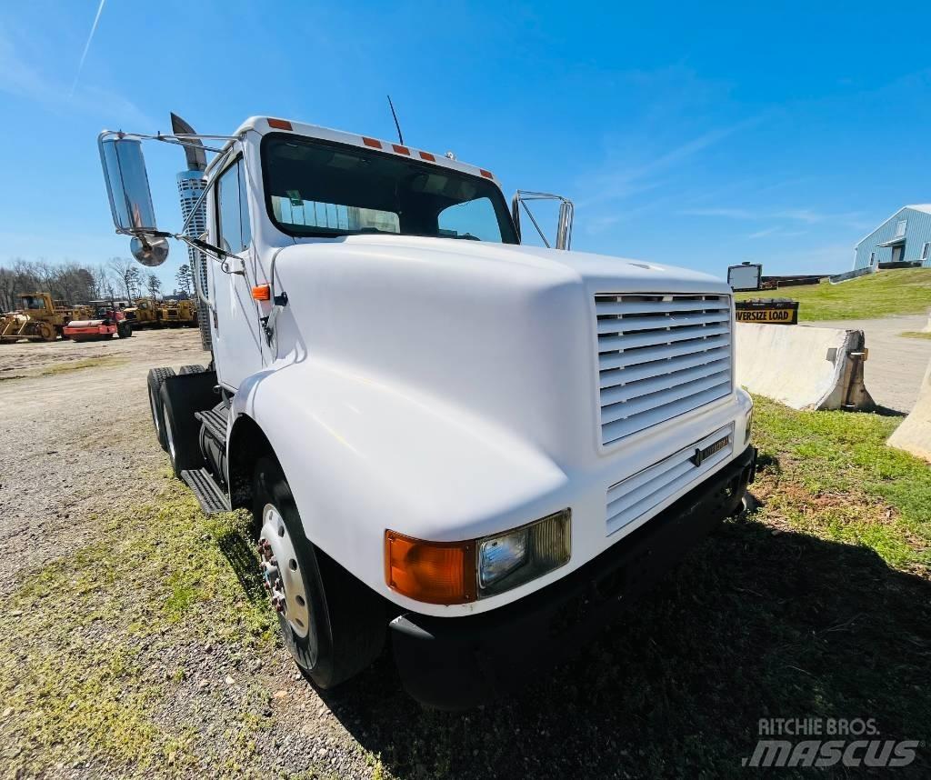 International 8200 Trekkvogner