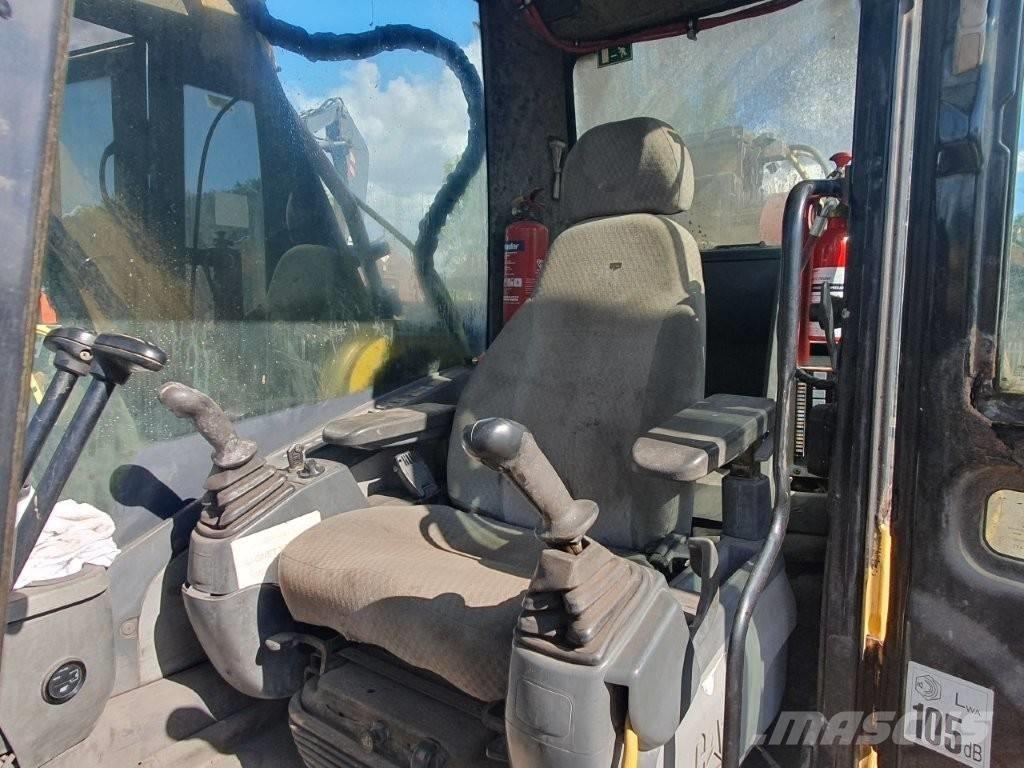 CAT 330 D L Gravemaskiner med lang bom