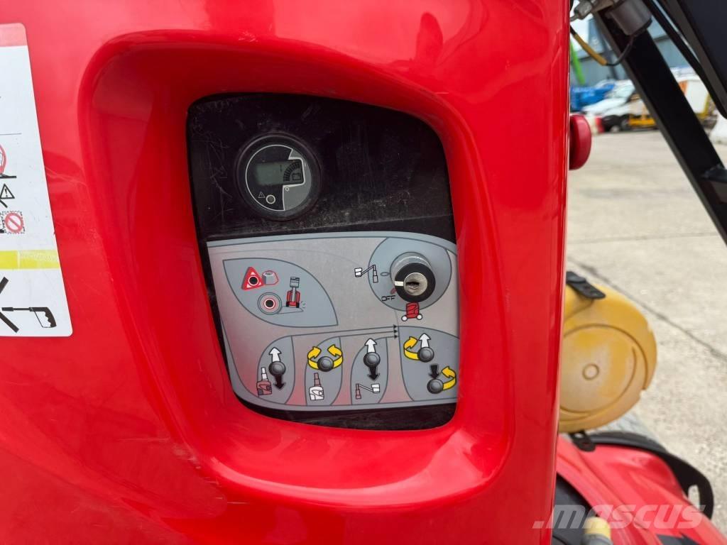 Manitou 100 VJR Personløftere
