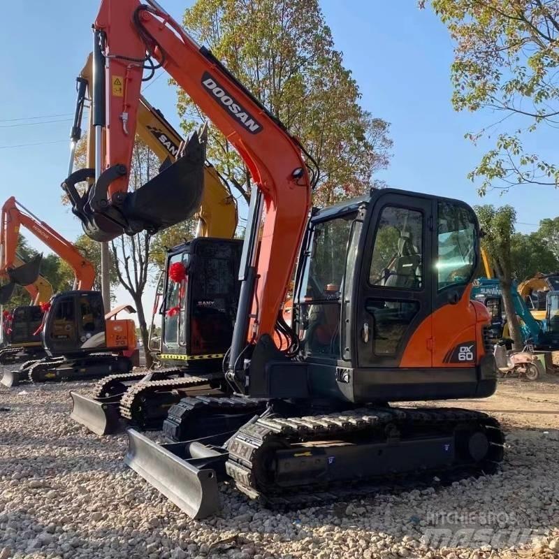 Doosan DX 60 Beltegraver