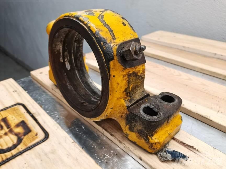 JCB 530-70 {axle} Aksler
