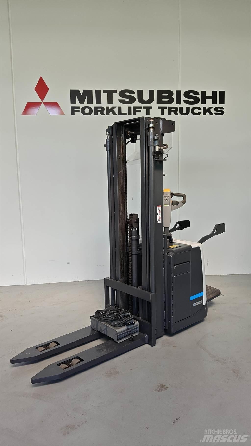 Atlet PSP125 Lavtløftende truck med platform
