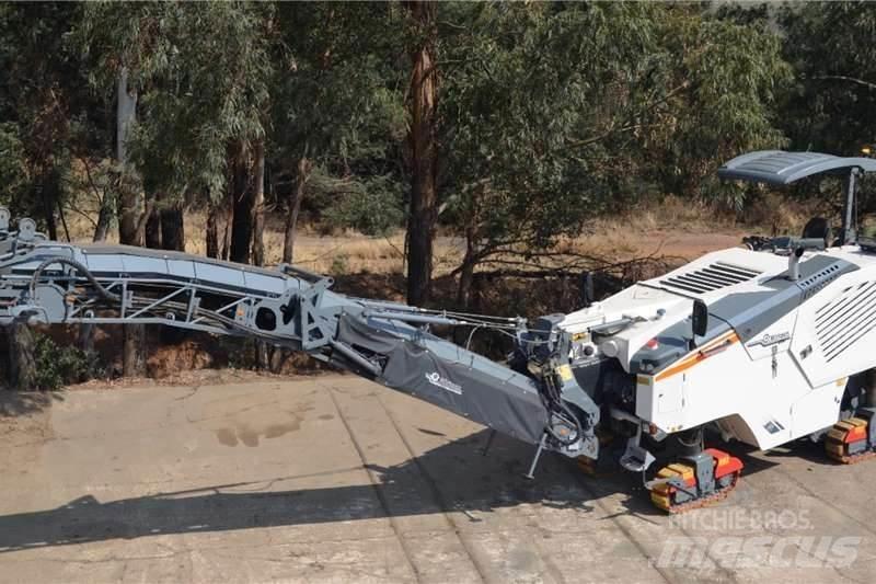 Wirtgen W130F Andre lastebiler