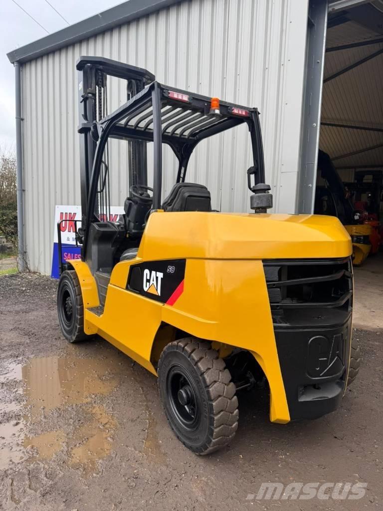 CAT DP 50 N Diesel Trucker