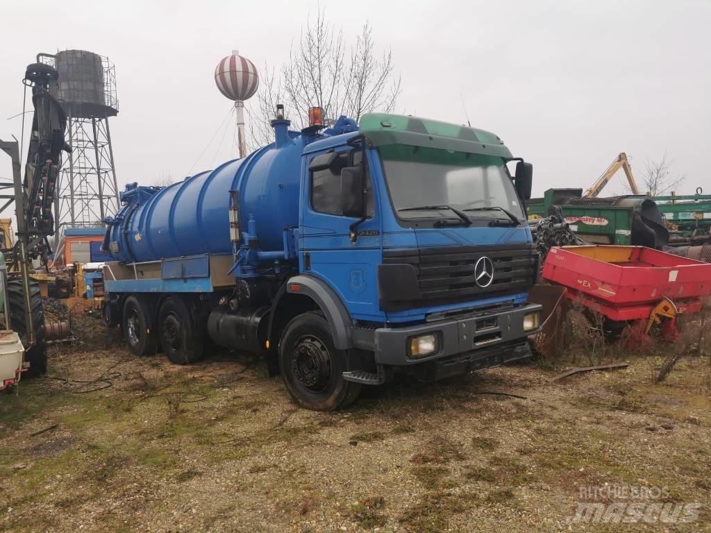 Mercedes-Benz 2426 Slamsugere