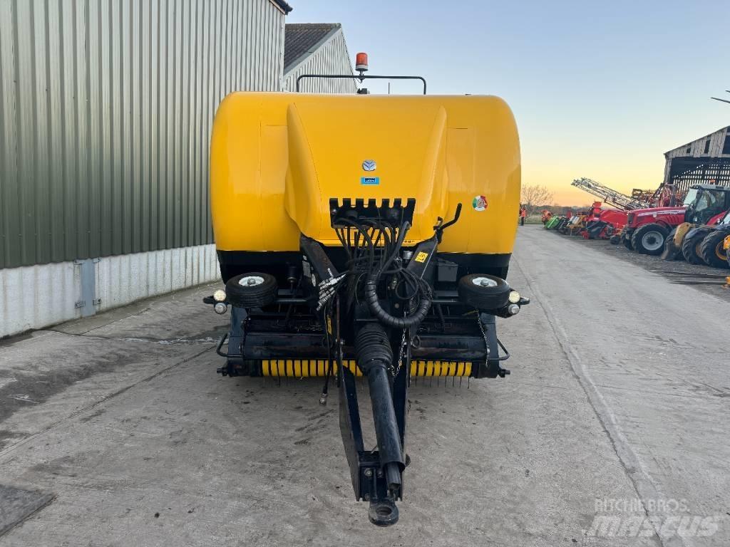 New Holland BB 9060 Firkantpresser