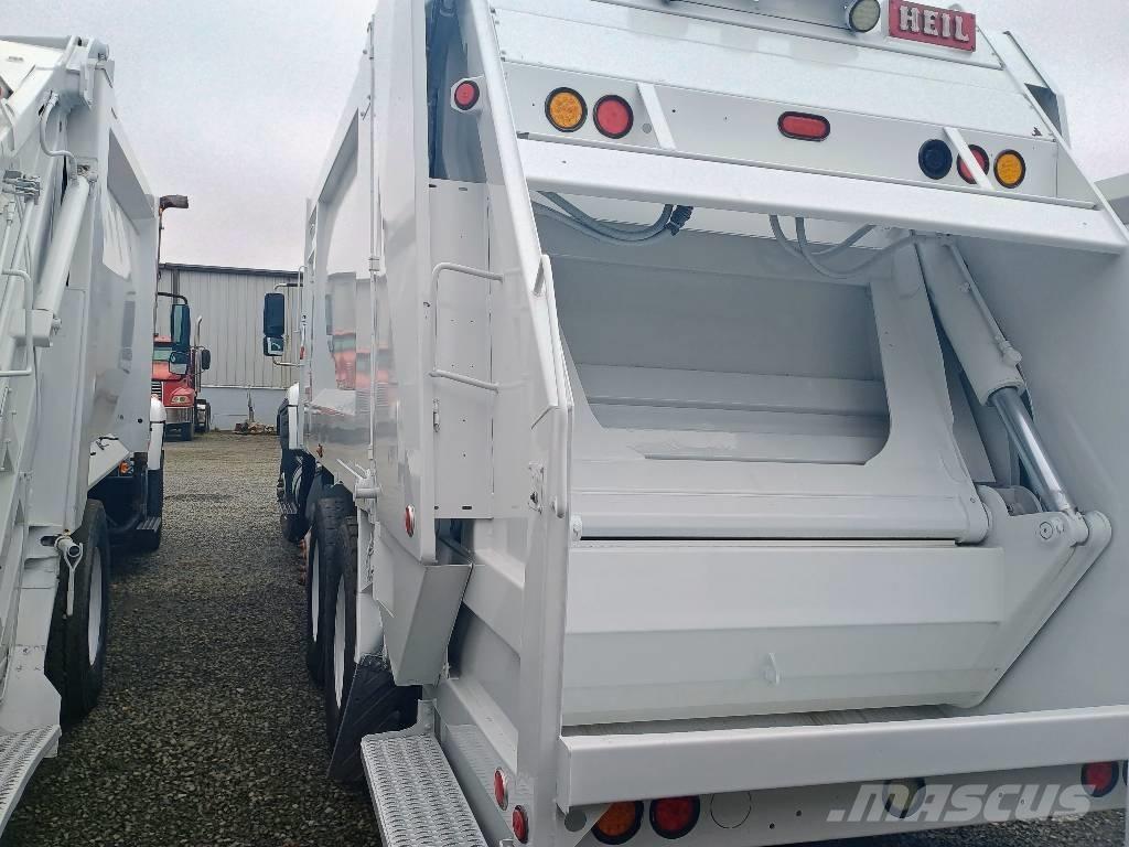 International SF667 Renovasjonsbil