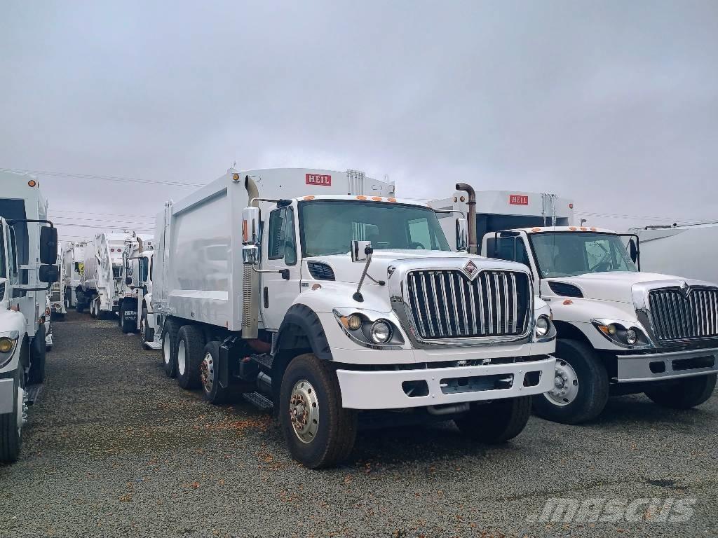 International SF667 Renovasjonsbil