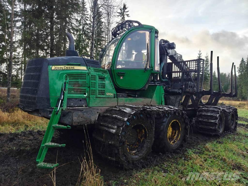 John Deere 1210 G Lassbærere