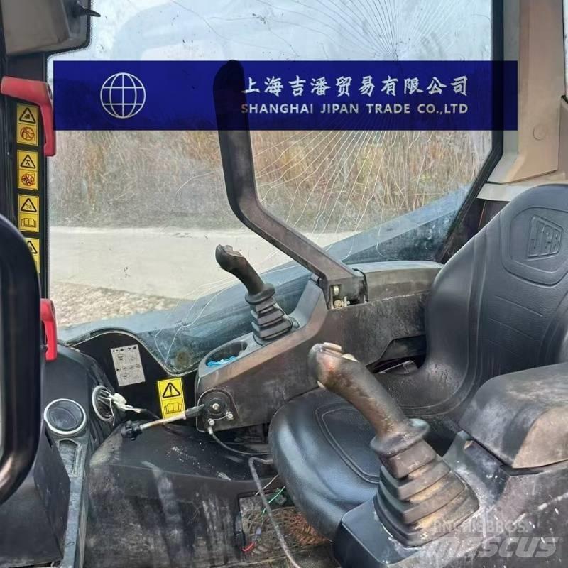 JCB 155 Kompaktlastere